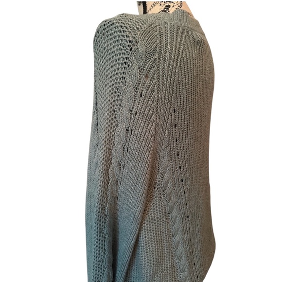 NWT American Eagle Dusty Blue Punch Out Mini Hole Long Sleeve Knit Sweater - L - Picture 2 of 4